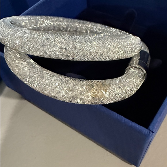 Swarovski Stardust Magnetic Bracelet never worn with box. See all pictures FIRM - Picture 7 of 8